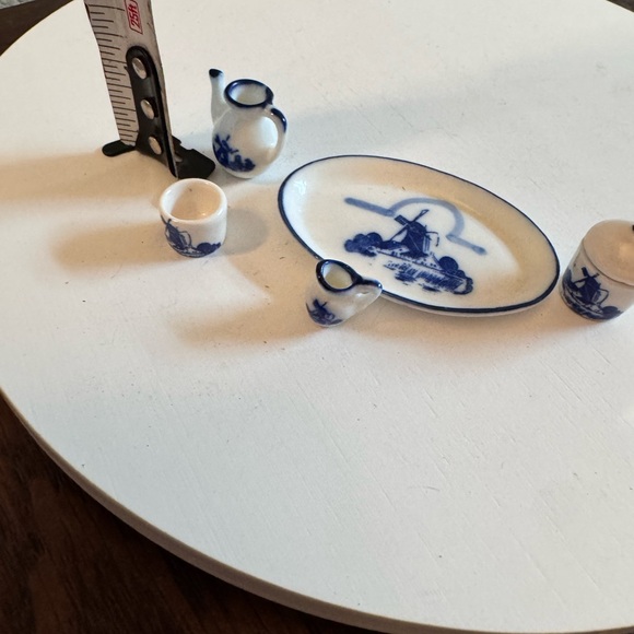 Mini Tea Set - blue and white windmill design Dollhouse Size - Picture 4 of 5